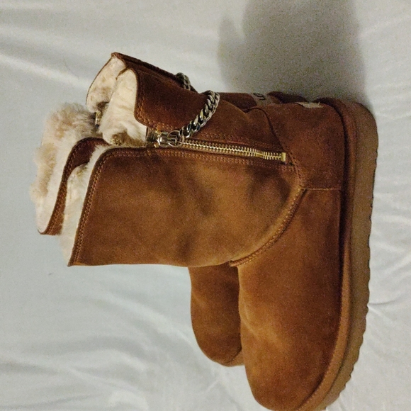 Prelove Women's  UGG Classic Short Sparkle Zip Boot - Picture 3 of 5